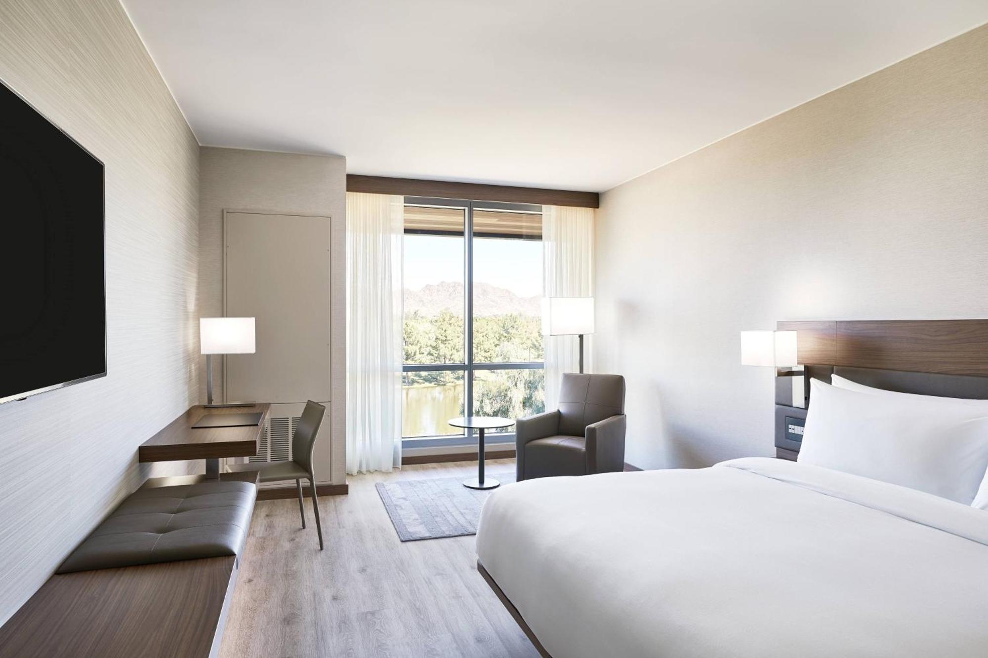 Ac Hotel Phoenix Biltmore Bagian luar foto