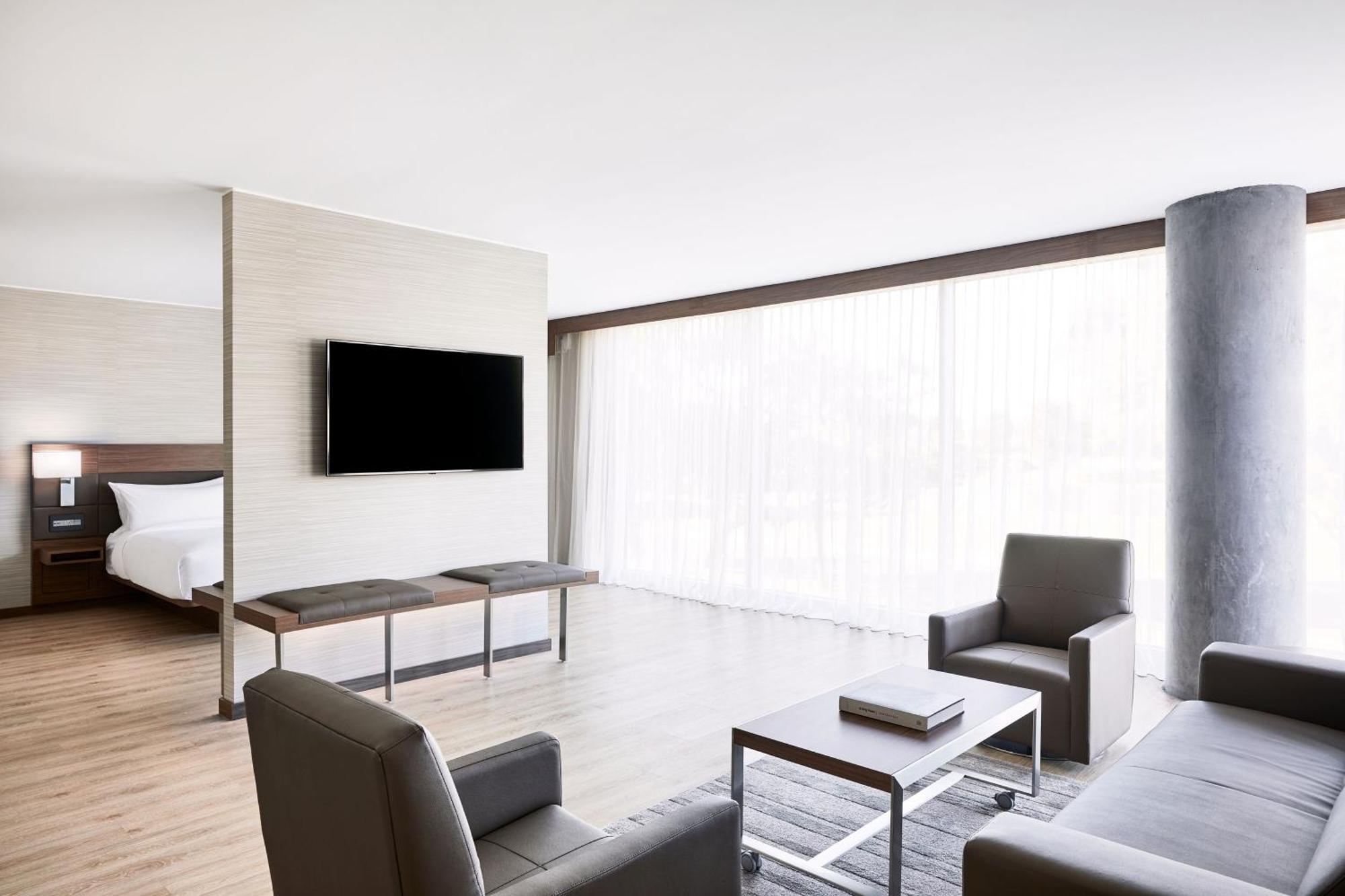 Ac Hotel Phoenix Biltmore Bagian luar foto
